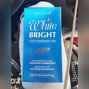 Pearl Smile White Bright Teeth Whitening Pen. X 2.
